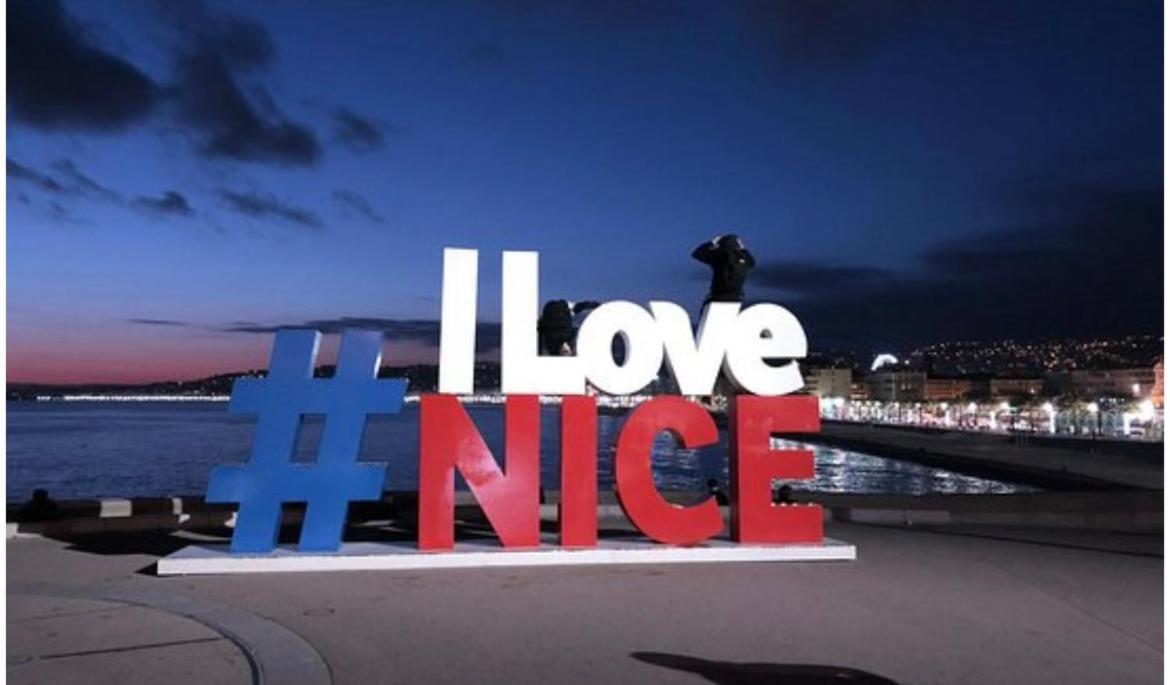 Le Splendid Nice Centre Ville Bagian luar foto